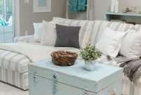 Elegant Coastal Themes For Your Living Room Design 19