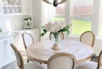 Rustic Farmhouse Dining Room Design Ideas 11
