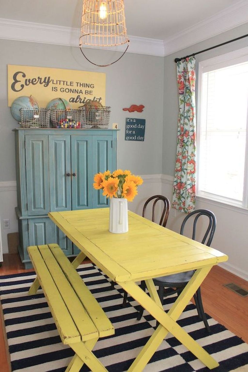 Rustic Farmhouse Dining Room Design Ideas 30