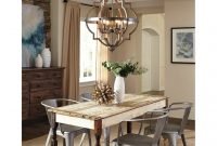 Rustic Farmhouse Dining Room Design Ideas 43