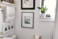 Astonishing Storage Ideas For Small Bathroom 06
