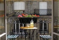Best Ideas To Change Your Balcony Decor Into A Romantic Design 42