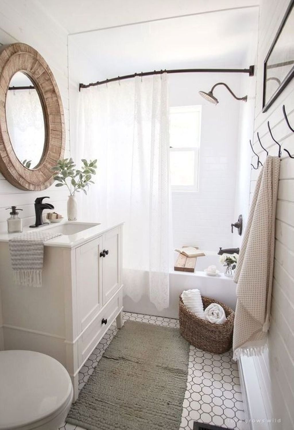 Brilliant Bathroom Design Ideas For Small Space 48