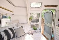 Cozy RV Bed Remodel Ideas On A Budget 45