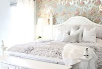 Cute Shabby Chic Bedroom Design Ideas For Your Daughter 28