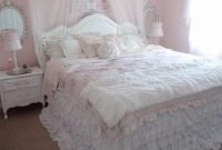 Cute Shabby Chic Bedroom Design Ideas For Your Daughter 31