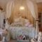 Cute Shabby Chic Bedroom Design Ideas For Your Daughter 32