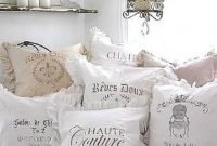 Cute Shabby Chic Bedroom Design Ideas For Your Daughter 44