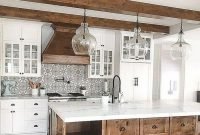 Fantastic Farmhouse Kitchen Cabinets Ideas For Home 14