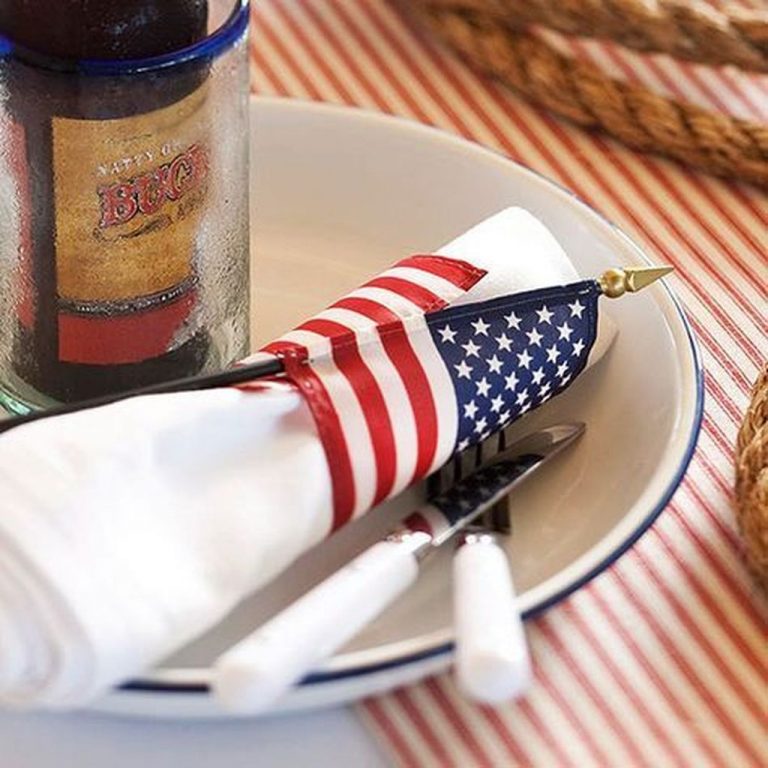 30+ Inexpensive 4th Of July Decoration Ideas In The Dining Room LOVAHOMY