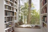Inspiring Reading Room Decoration Ideas To Make You Cozy 16