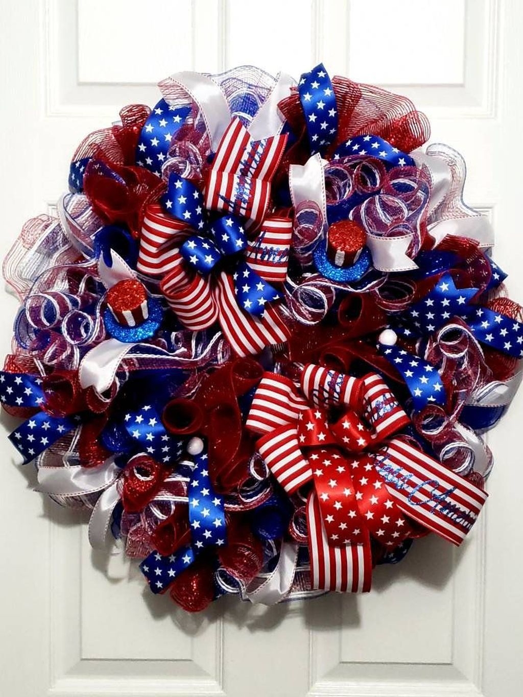 Simple And Pratiotic 4th Of July Decoration Ideas 02