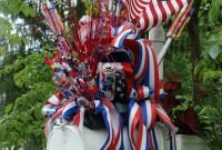 Simple And Pratiotic 4th Of July Decoration Ideas 04