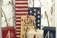Simple And Pratiotic 4th Of July Decoration Ideas 27