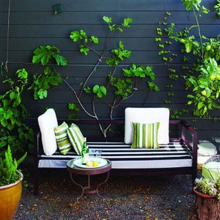 30+ Stunning Balcony Decoration Ideas With Seating Areas