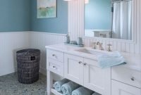 Stylish Coastal Bathroom Remodel Design Ideas 04