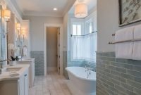 Stylish Coastal Bathroom Remodel Design Ideas 06