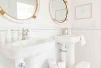 Stylish Coastal Bathroom Remodel Design Ideas 37