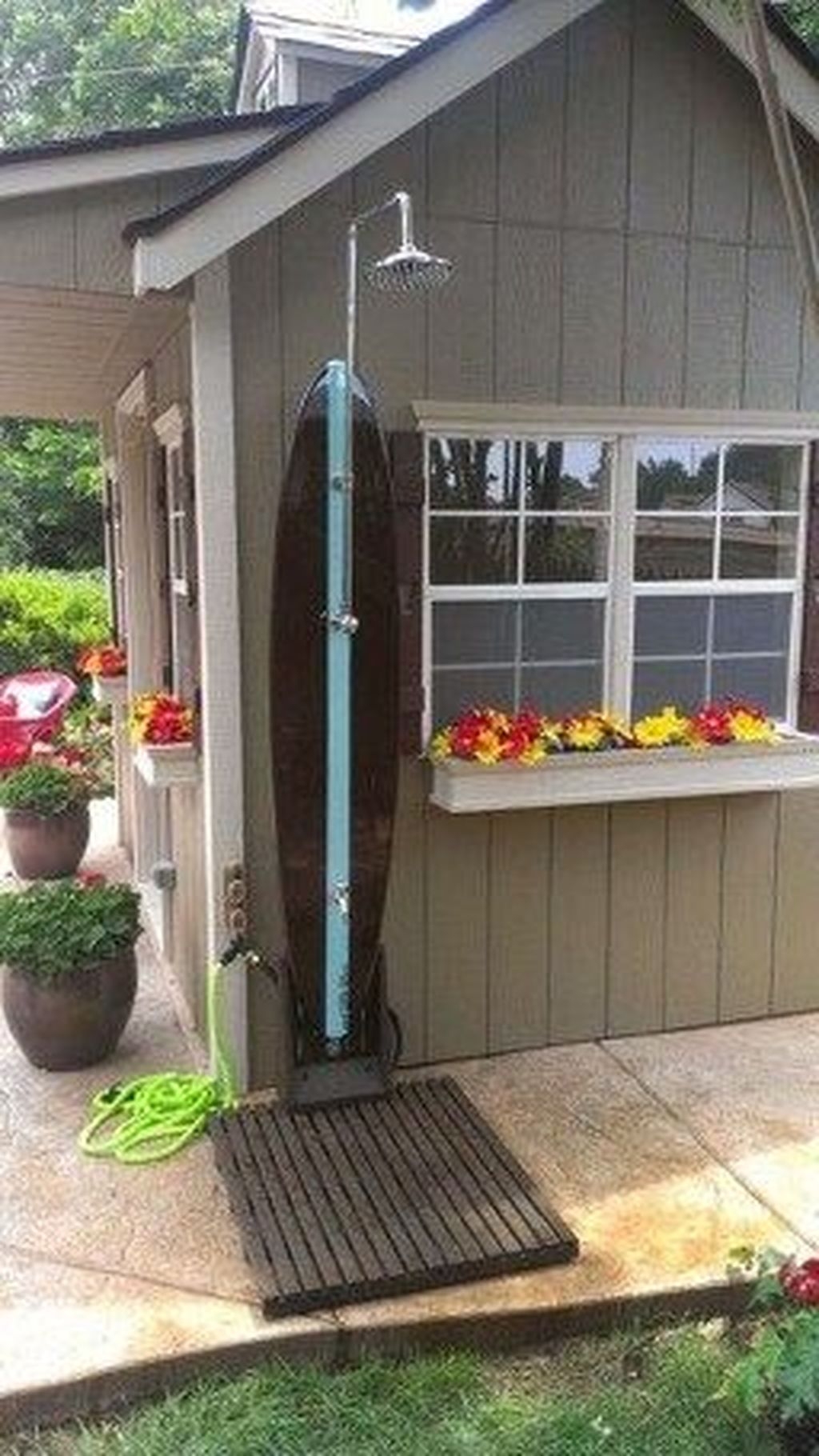 Affordable Outdoor Shower Ideas To Maximum Summer Vibes 17