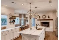 Astonishing Kitchen Remodeling Ideas On A Budget 40