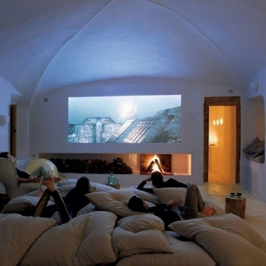 Best Small Movie Room Design For Your Happiness Family 19