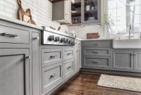 Easy Grey Kitchen Cabinets Ideas For Your Kitchen 09