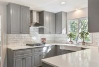 Easy Grey Kitchen Cabinets Ideas For Your Kitchen 28