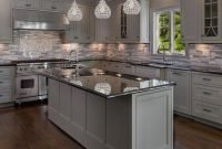 Easy Grey Kitchen Cabinets Ideas For Your Kitchen 29