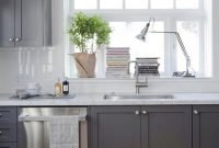 Easy Grey Kitchen Cabinets Ideas For Your Kitchen 43