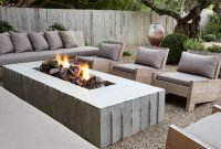 Marvelous Outdoor Fire Pit Ideas To Enjoying This Summer 36