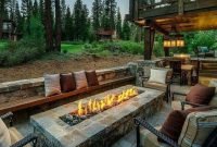 Marvelous Outdoor Fire Pit Ideas To Enjoying This Summer 37