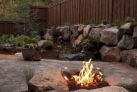 Marvelous Outdoor Fire Pit Ideas To Enjoying This Summer 38