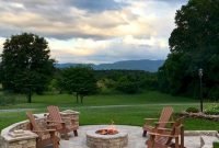 Marvelous Outdoor Fire Pit Ideas To Enjoying This Summer 52