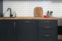 Stunning Wood Floor Ideas To Beautify Your Kitchen Room 41