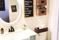 Amazing Bathroom Decor Ideas With Farmhouse Style 42