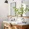 Amazing Bathroom Decor Ideas With Farmhouse Style 50