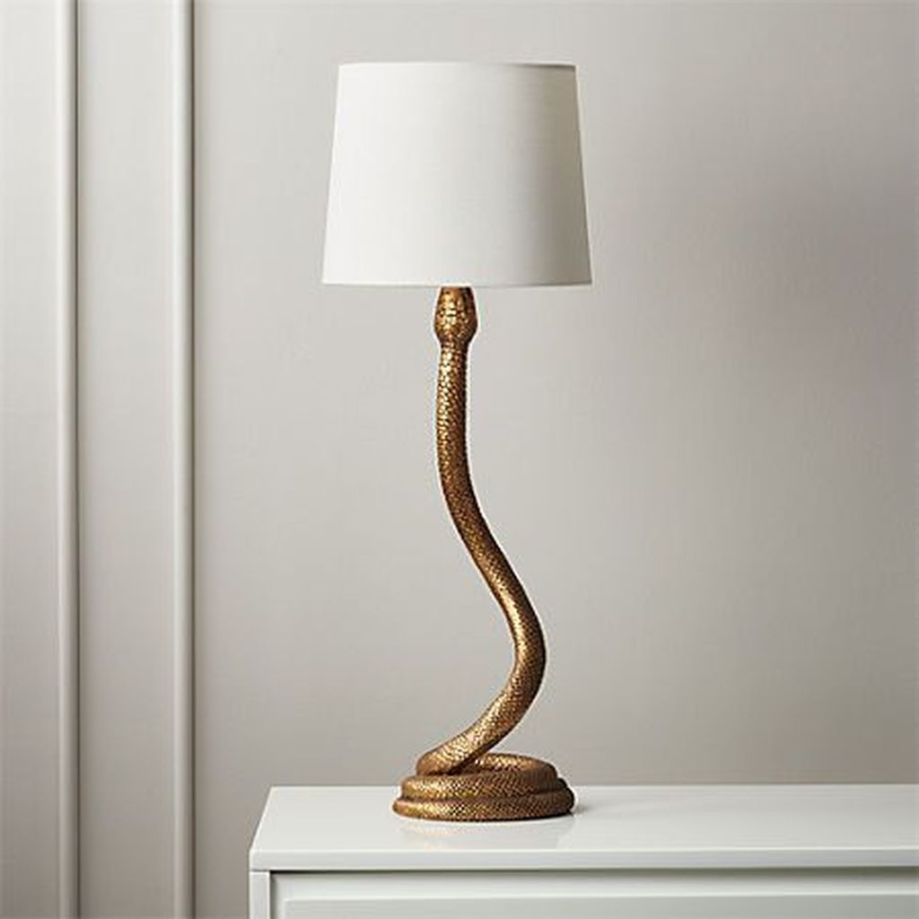 Awesome Table Lamp Ideas To Brighten Up Your Work Space 06