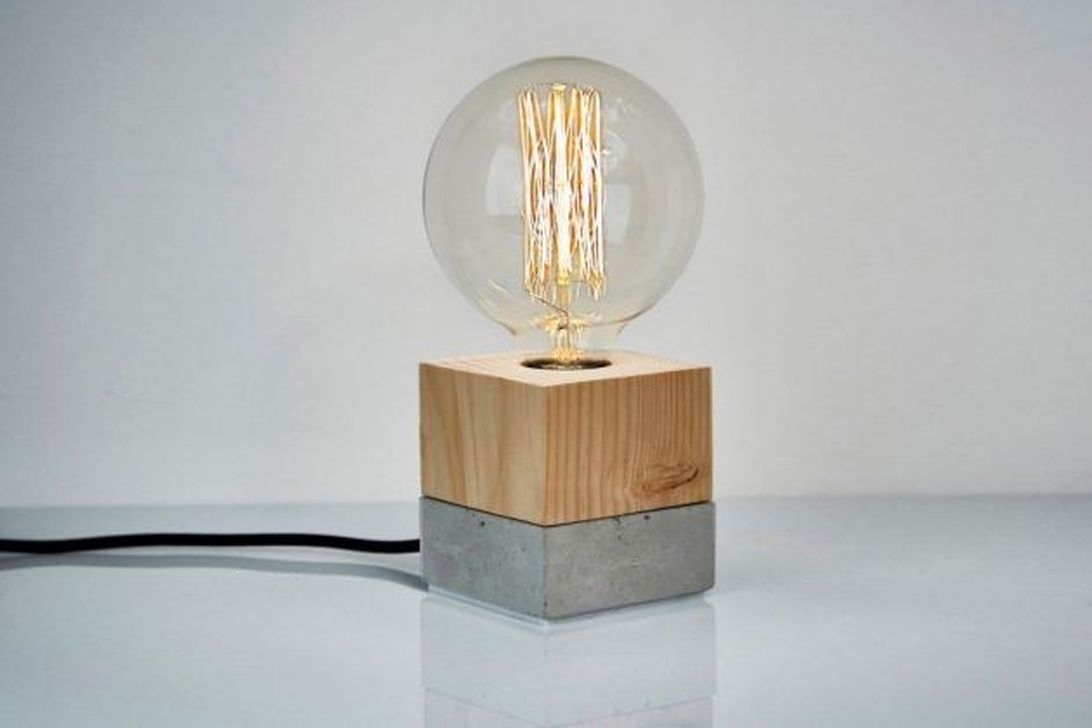 Awesome Table Lamp Ideas To Brighten Up Your Work Space 19