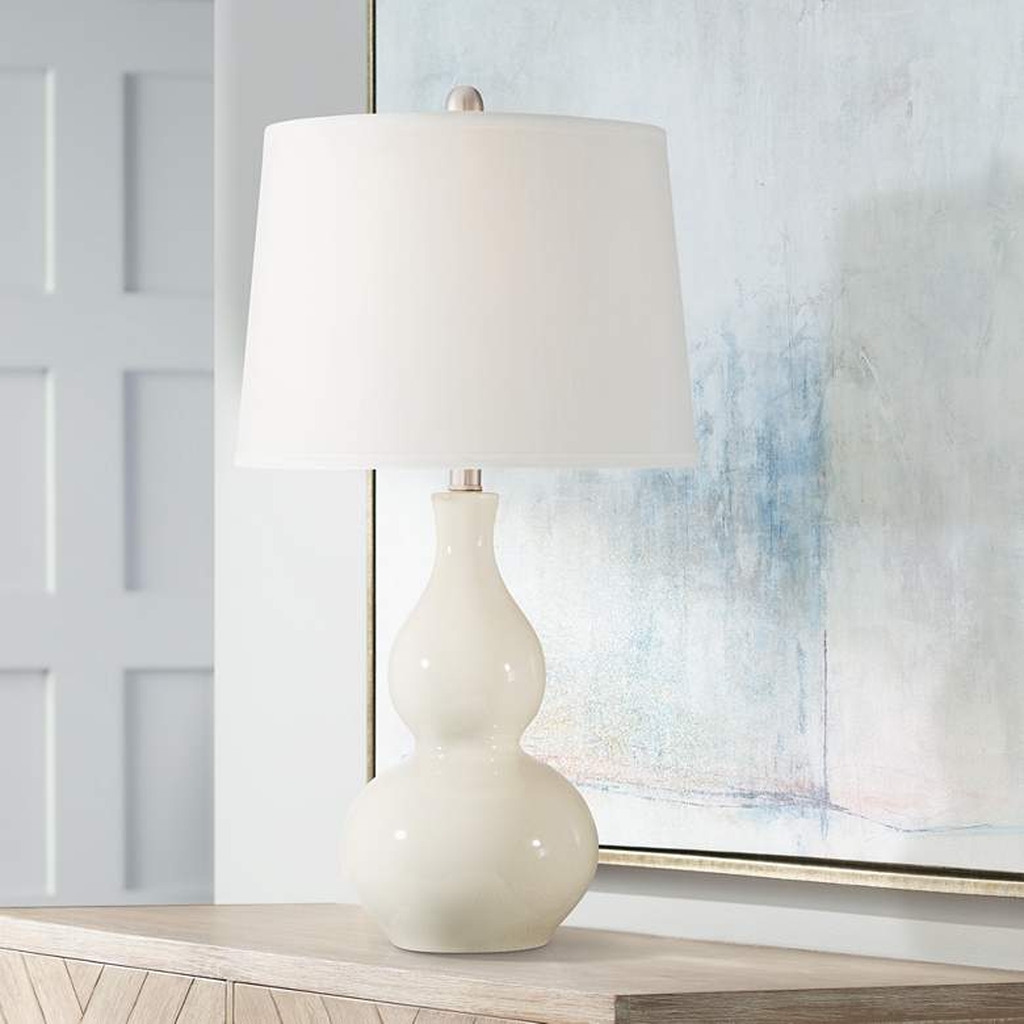 Awesome Table Lamp Ideas To Brighten Up Your Work Space 26
