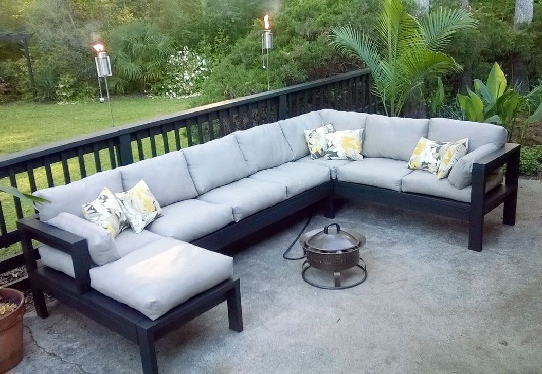 Best DIY Outdoor Furniture Ideas You Can Put In Garden 15