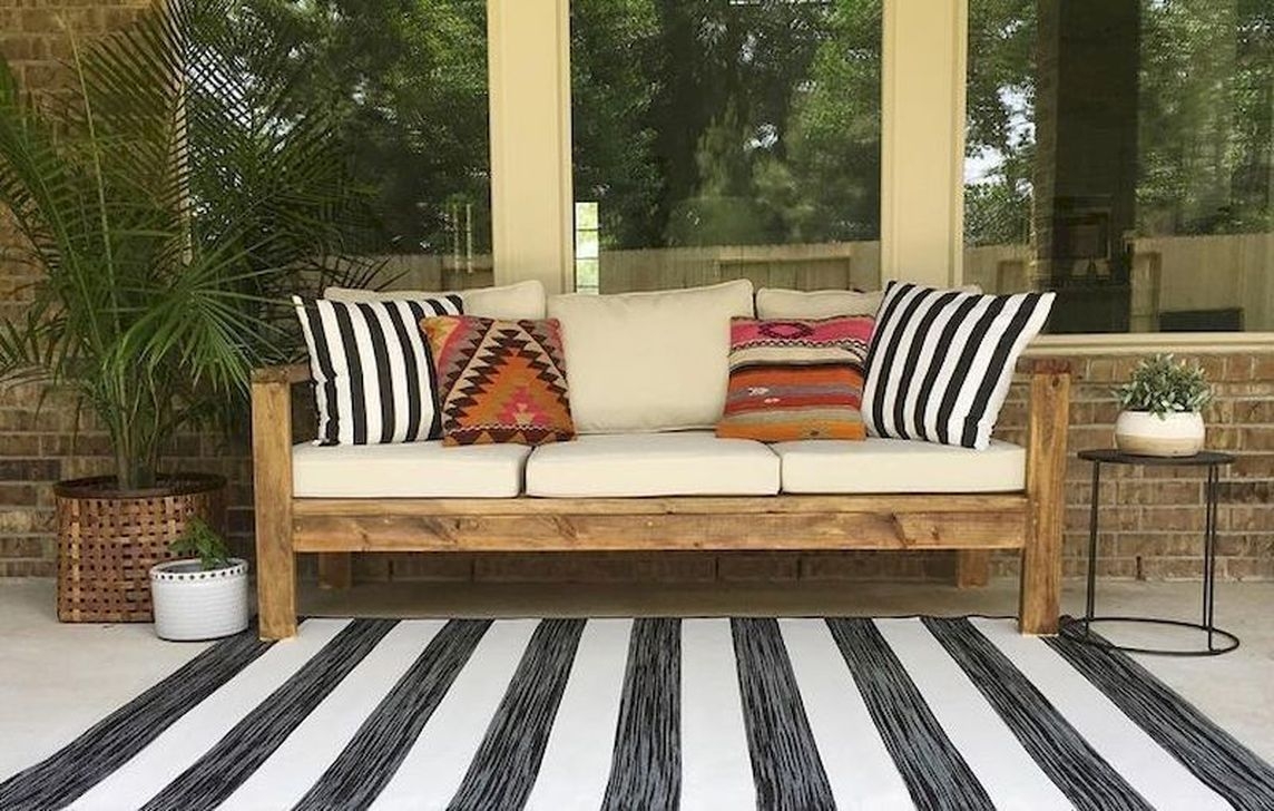 Best DIY Outdoor Furniture Ideas You Can Put In Garden 20