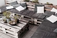 Best DIY Outdoor Furniture Ideas You Can Put In Garden 52