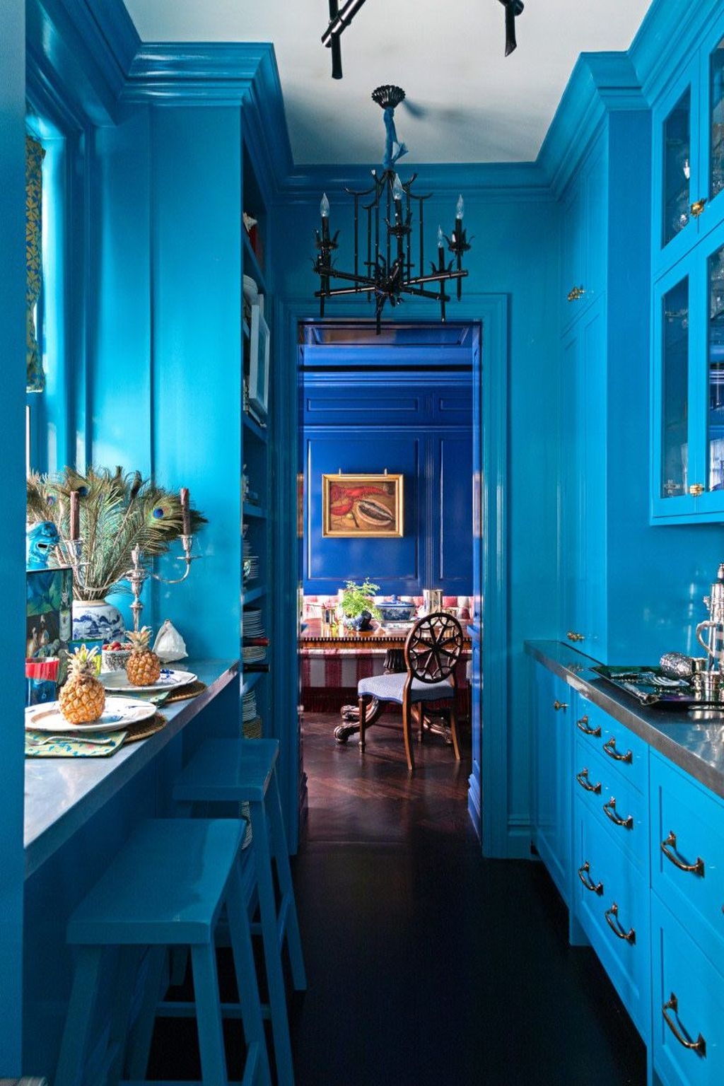 Best Ideas To Bring A Pop Of Bright Color Into Your Interior Design 10