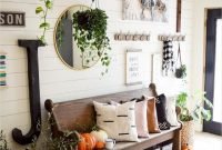 Fascinating Farmhouse Fall Decor Ideas That Perfecr For Any Room 01