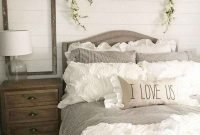 Gorgeous Farmhouse Bedroom Remodel Ideas On A Budget 02