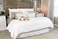 Gorgeous Farmhouse Bedroom Remodel Ideas On A Budget 26