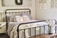 Gorgeous Farmhouse Bedroom Remodel Ideas On A Budget 32
