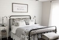 Gorgeous Farmhouse Bedroom Remodel Ideas On A Budget 38