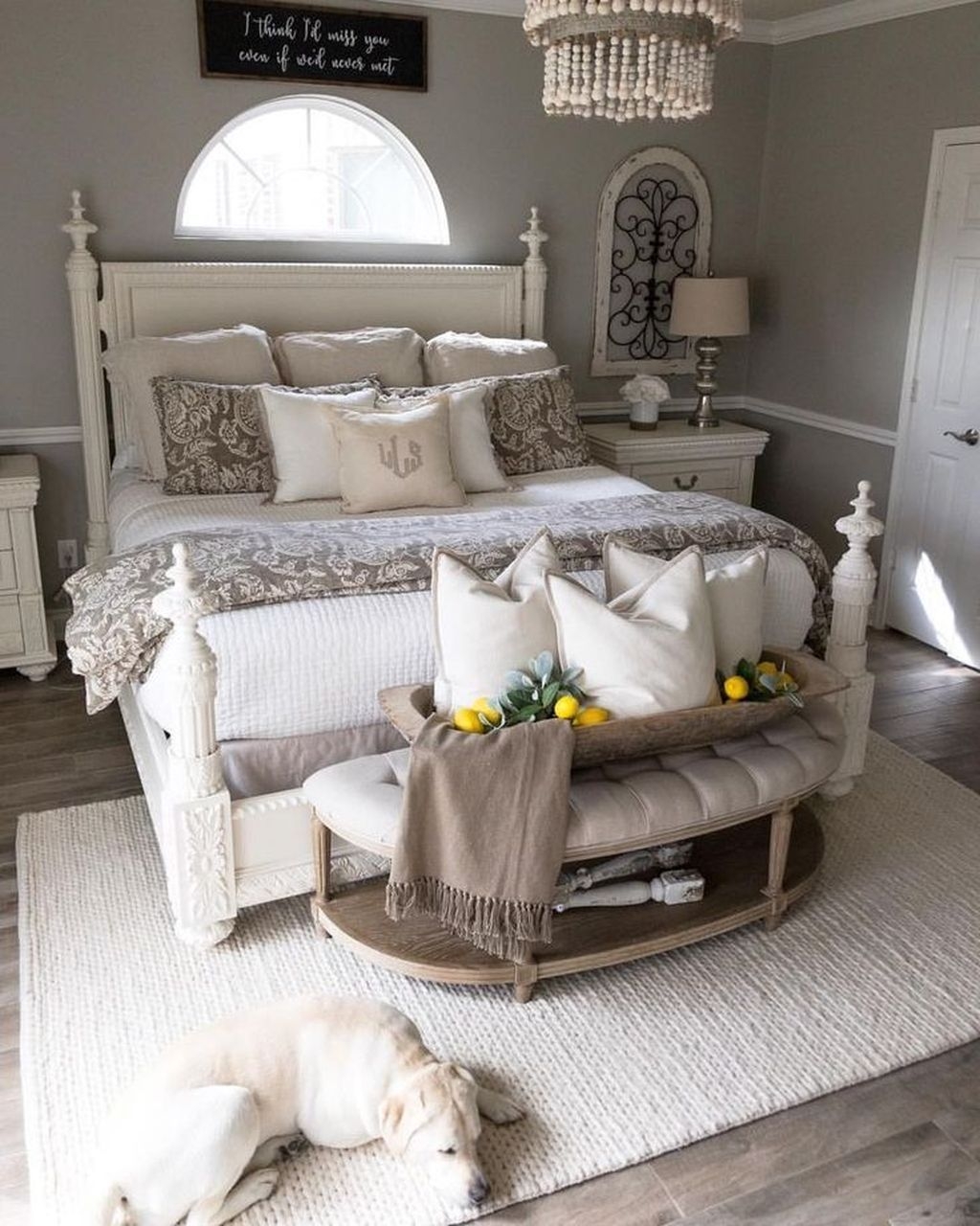 Gorgeous Farmhouse Bedroom Remodel Ideas On A Budget 48