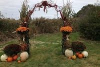 Inspiring Outdoor Decoration For This Fall On A Budget 41